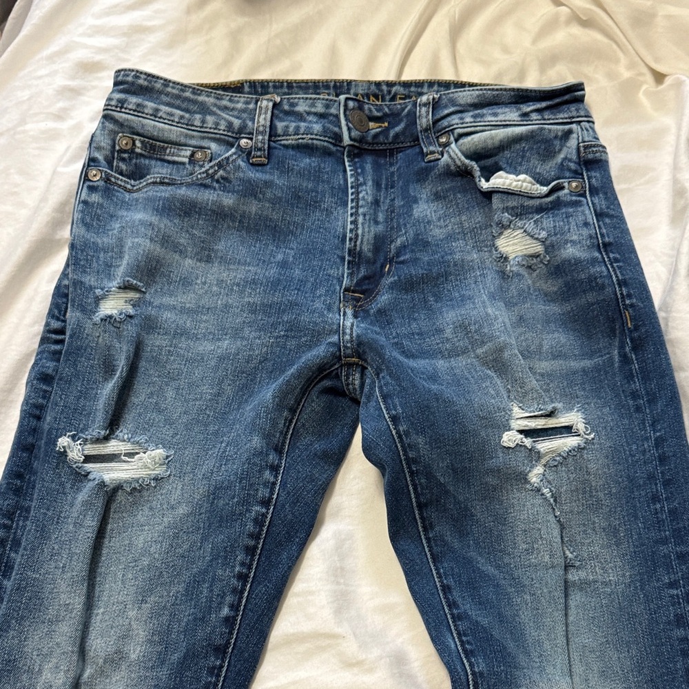 American Eagle Flex Blue Distressed Men's Jean - 29x32